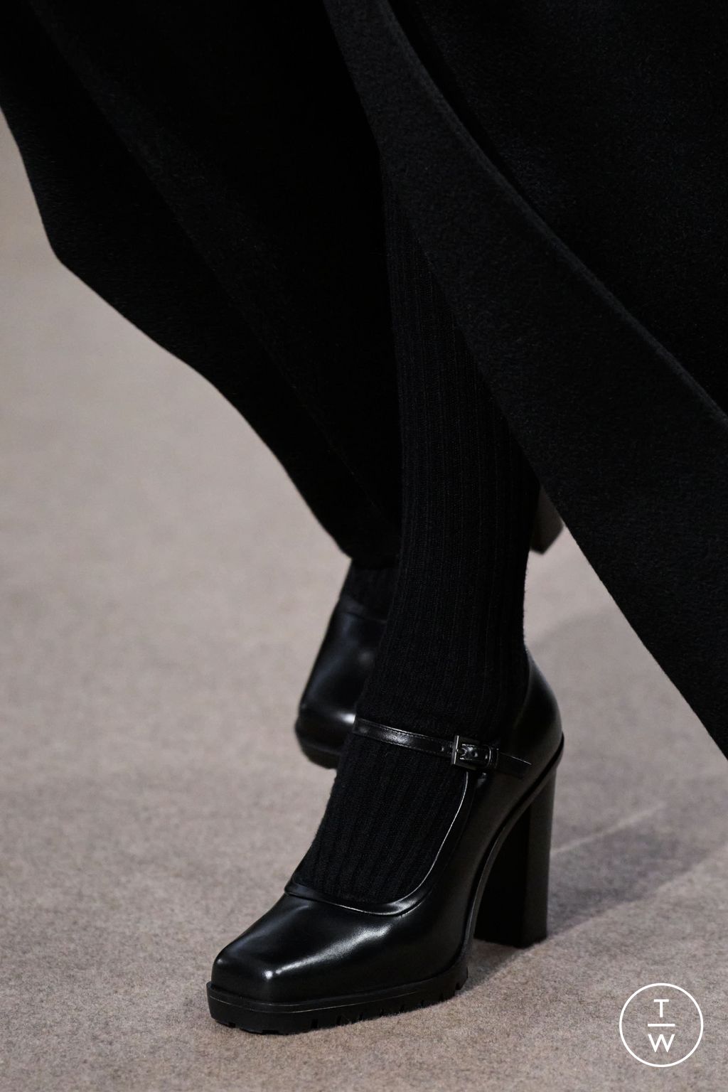 Fashion Week Milan Fall/Winter 2025 look 68 from the Max Mara collection womenswear accessories