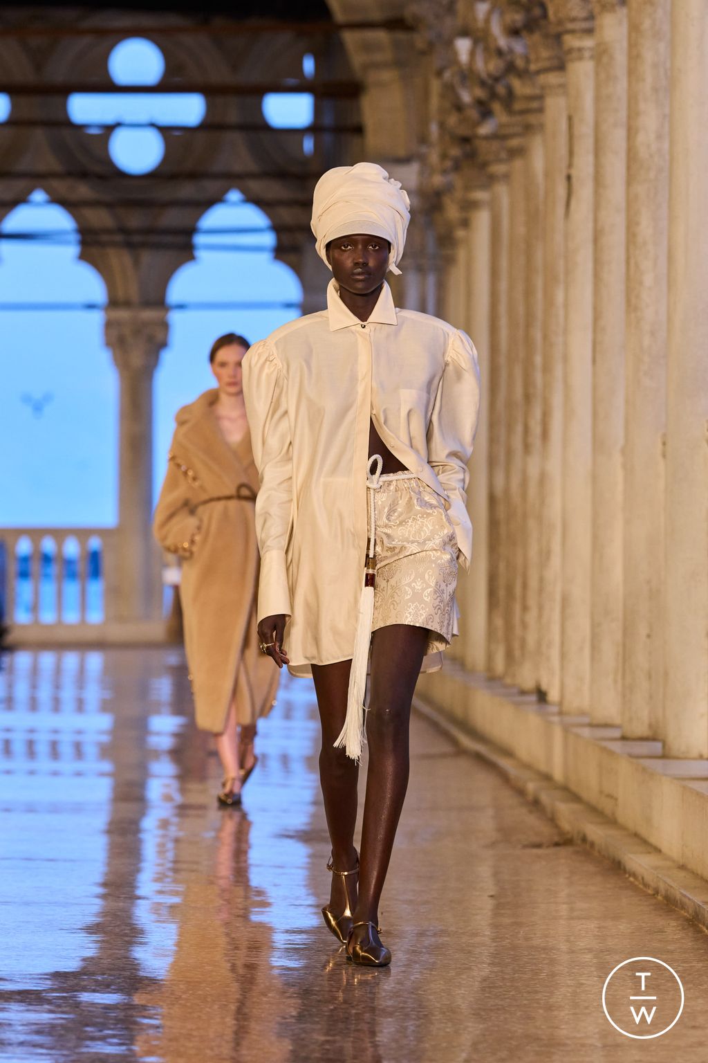 Fashion Week Milan Resort 2025 look 4 from the Max Mara collection 女装