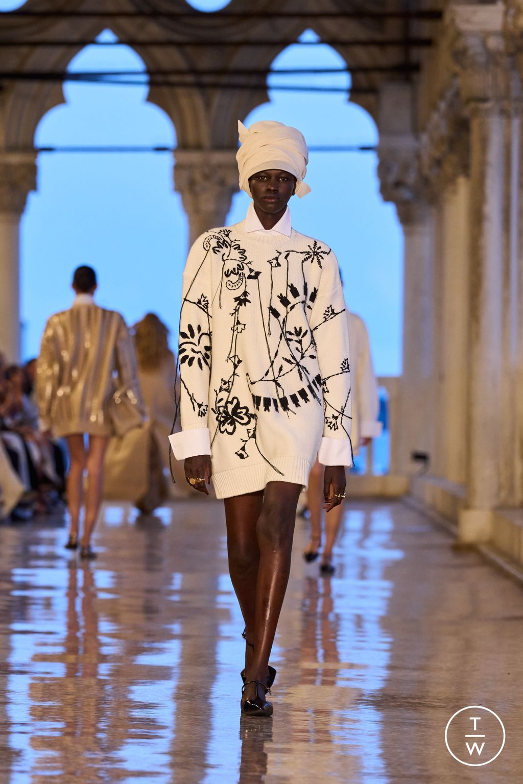 Fashion Week Milan Resort 2025 look 11 from the Max Mara collection womenswear