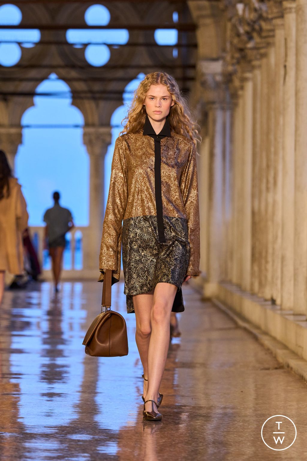 Fashion Week Milan Resort 2025 look 21 from the Max Mara collection 女装