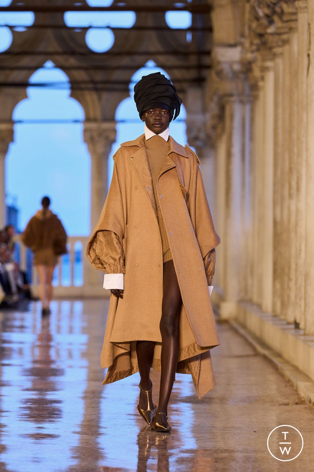 Fashion Week Milan Resort 2025 look 27 from the Max Mara collection womenswear