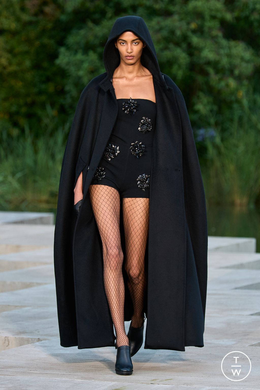 Fashion Week Milan Resort 2023 look 1 de la collection Max Mara womenswear