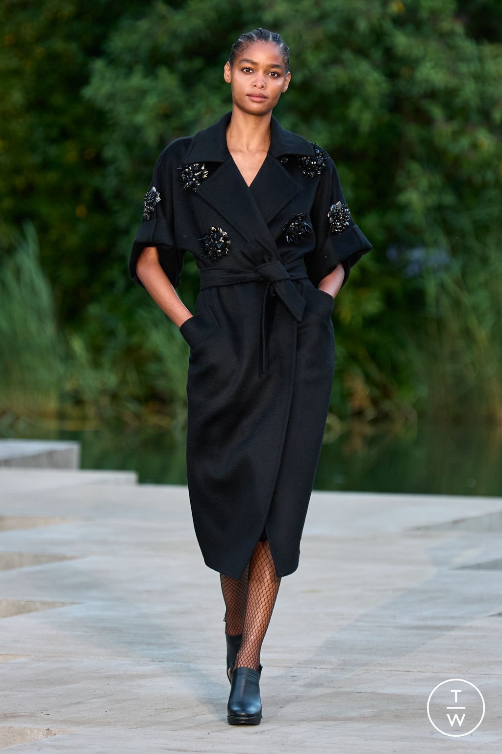 Fashion Week Milan Resort 2023 look 4 from the Max Mara collection womenswear