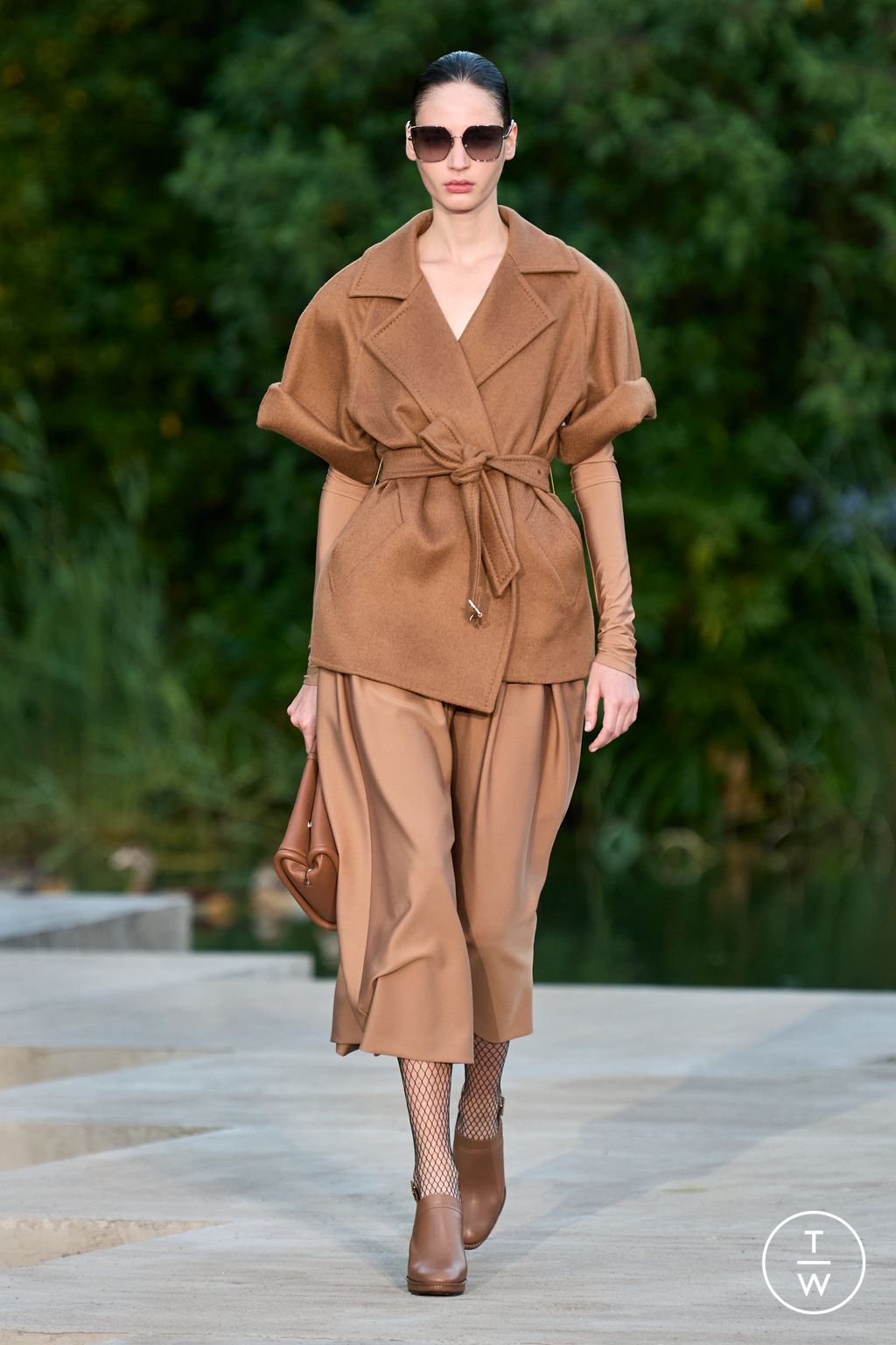 Fashion Week Milan Resort 2023 look 27 from the Max Mara collection womenswear