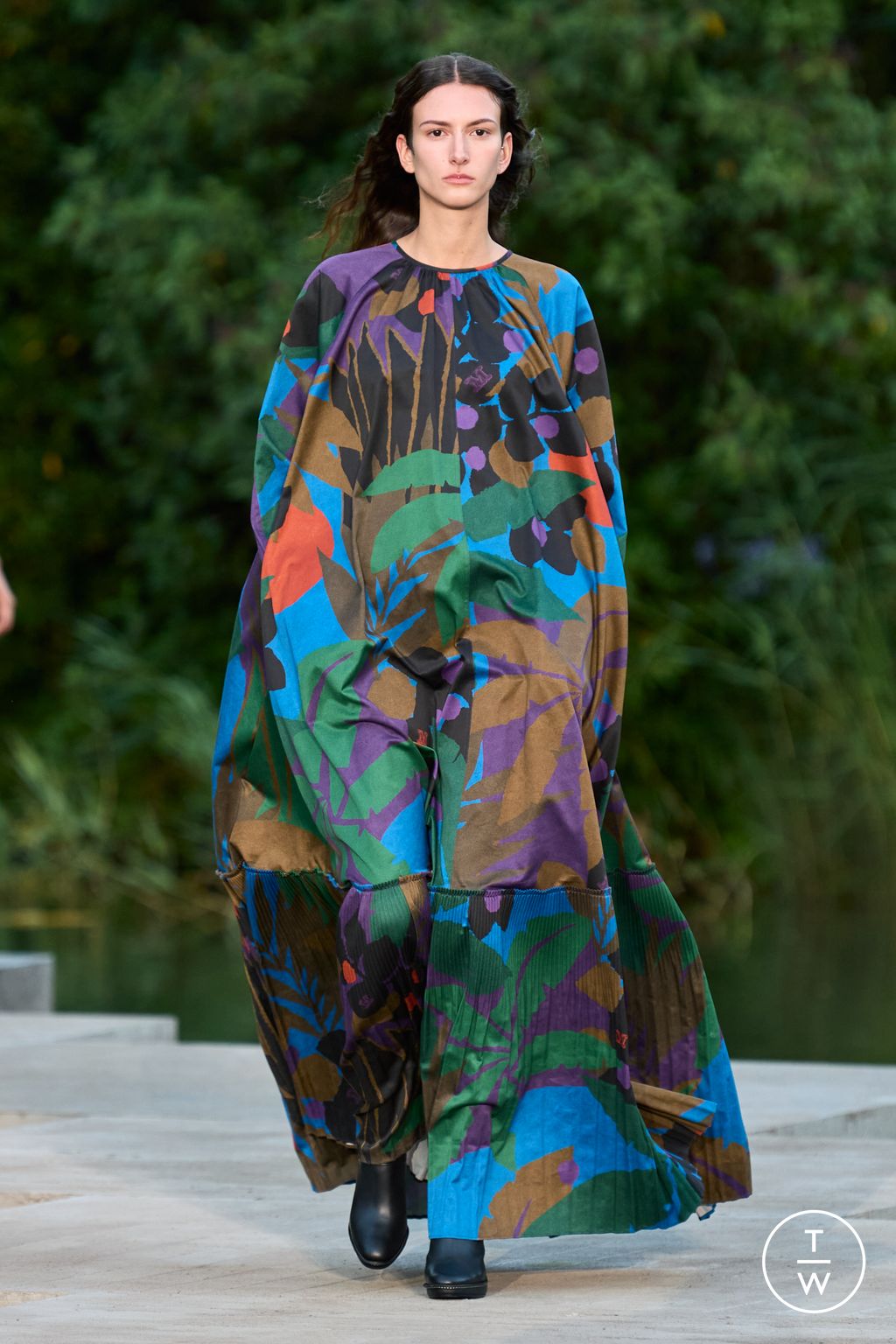 Fashion Week Milan Resort 2023 look 37 from the Max Mara collection womenswear