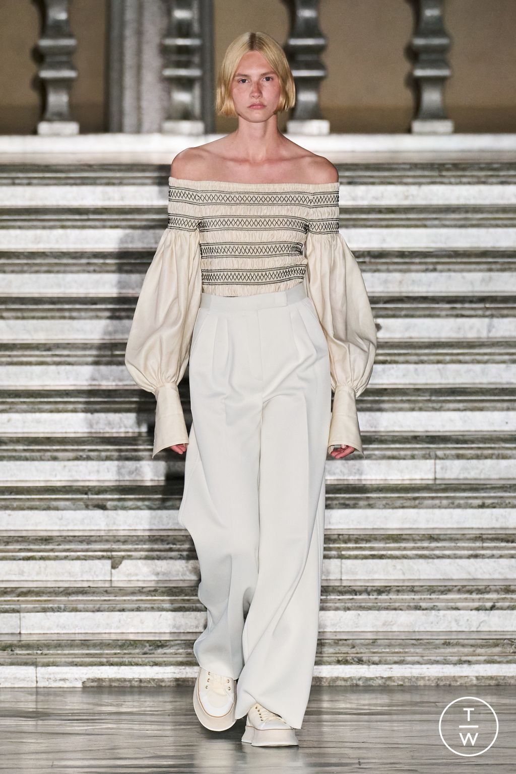 Fashion Week Milan Resort 2024 look 25 from the Max Mara collection womenswear