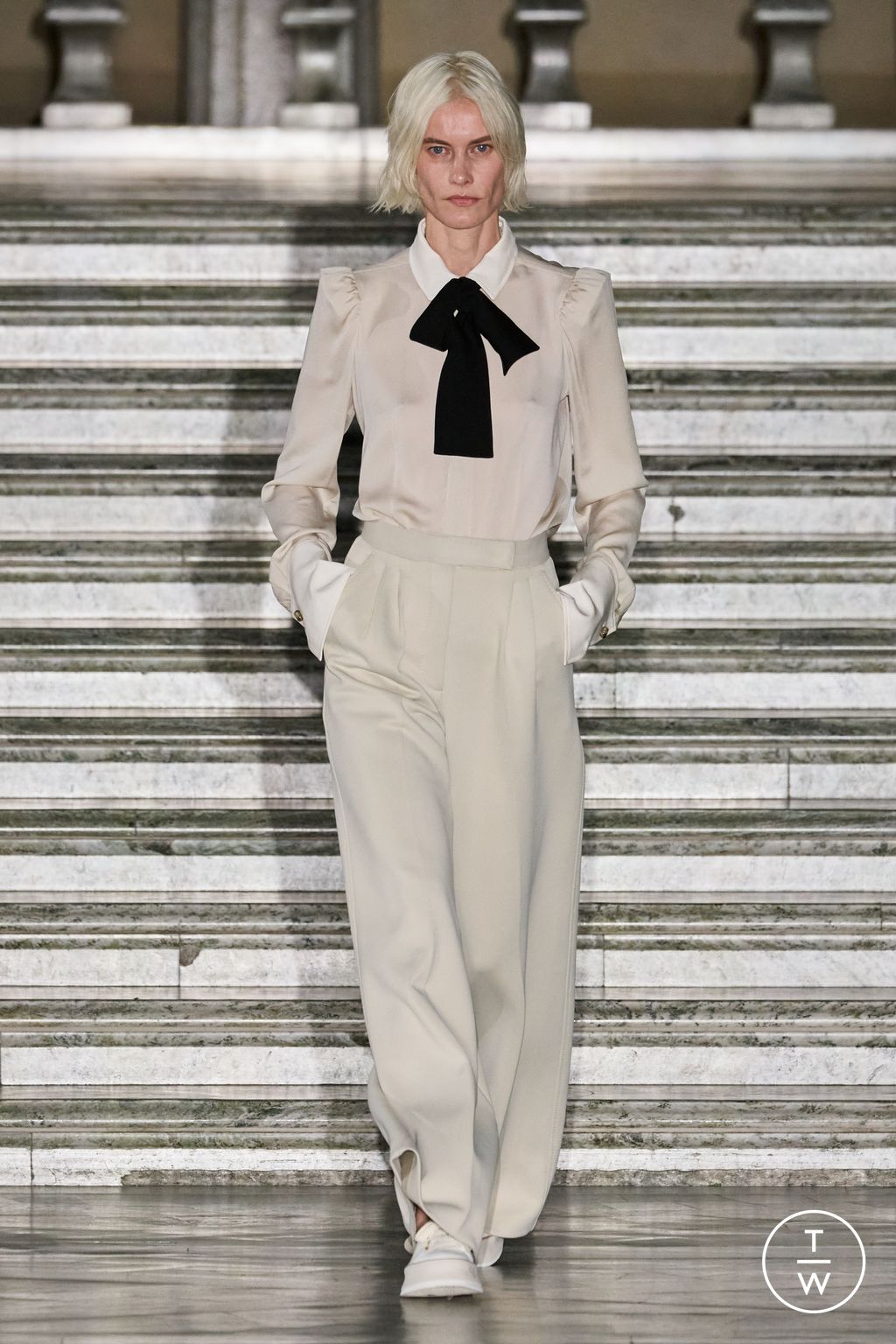 Fashion Week Milan Resort 2024 look 33 de la collection Max Mara womenswear
