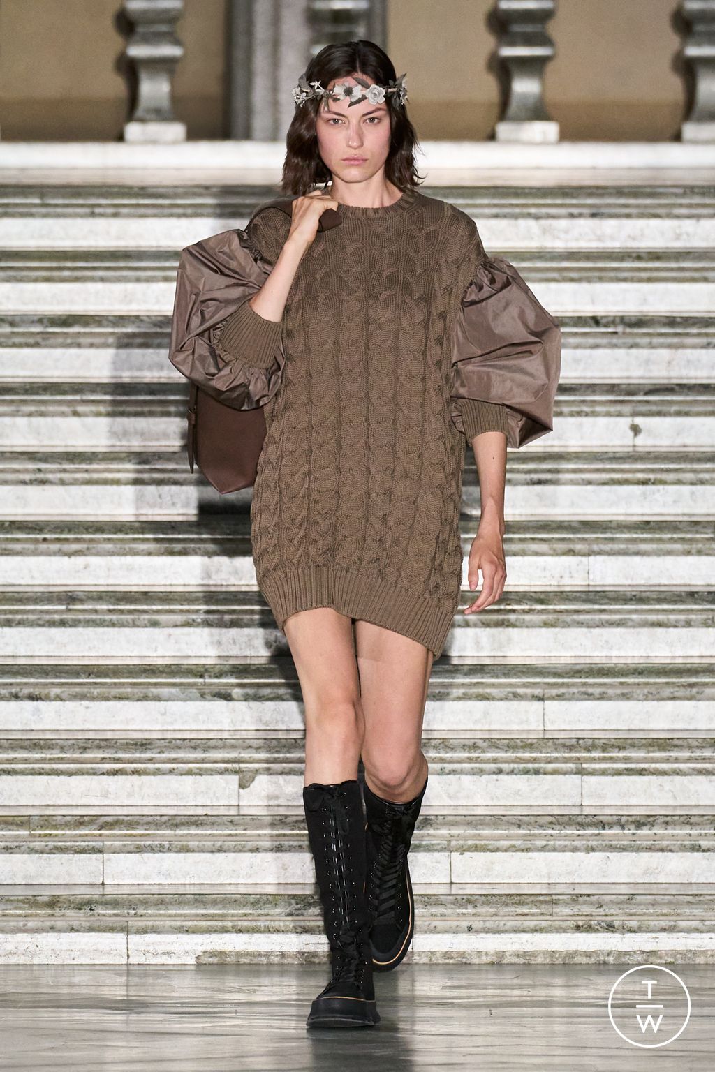 Fashion Week Milan Resort 2024 look 35 from the Max Mara collection 女装