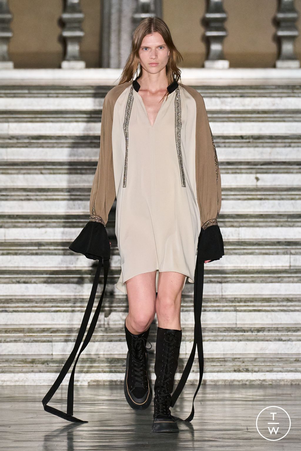 Fashion Week Milan Resort 2024 look 42 de la collection Max Mara womenswear