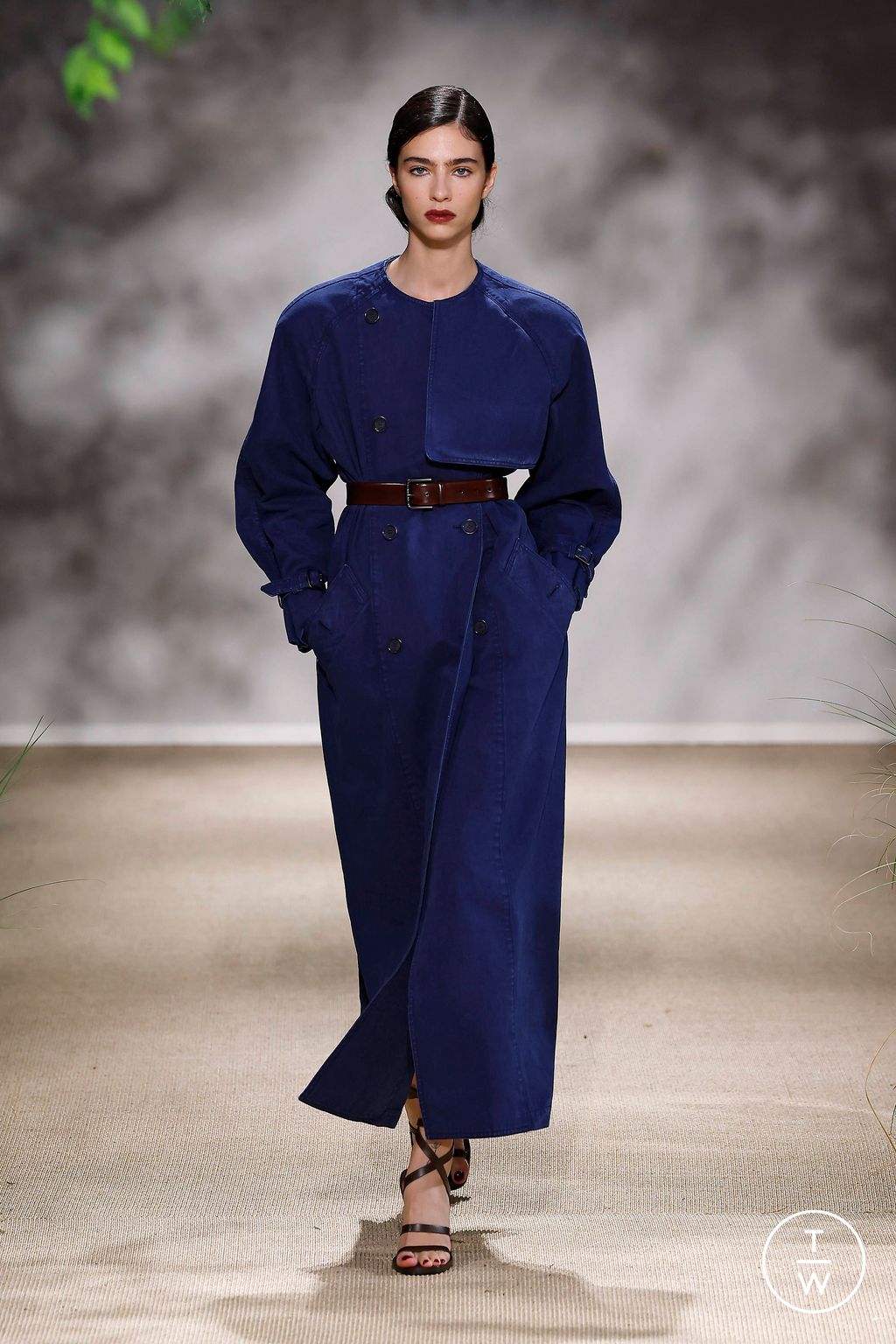 Fashion Week Milan Spring/Summer 2024 look 1 de la collection Max Mara womenswear