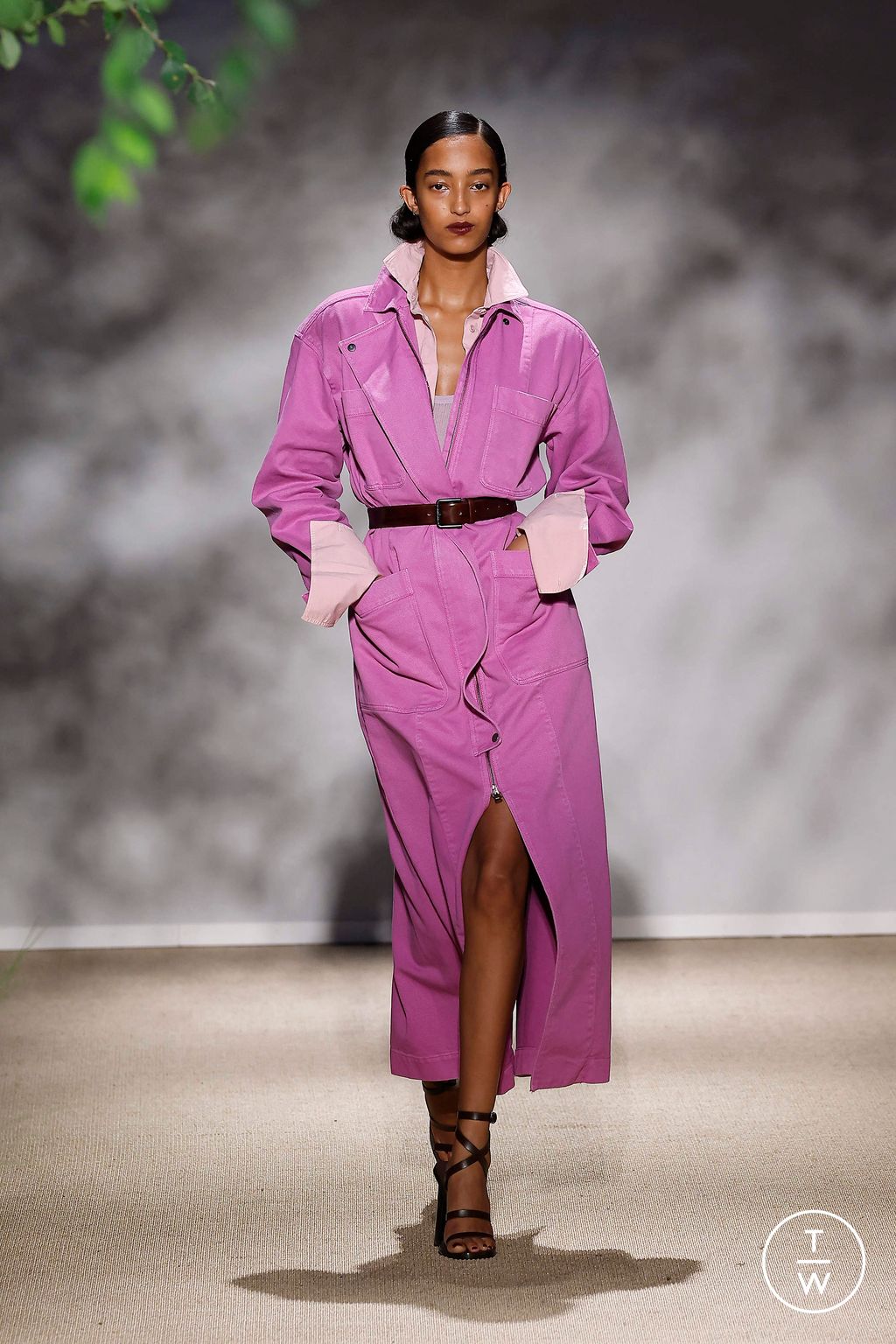Fashion Week Milan Spring/Summer 2024 look 10 from the Max Mara collection womenswear