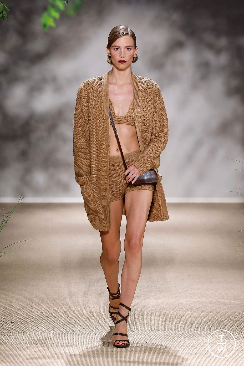 Fashion Week Milan Spring/Summer 2024 look 20 from the Max Mara collection womenswear