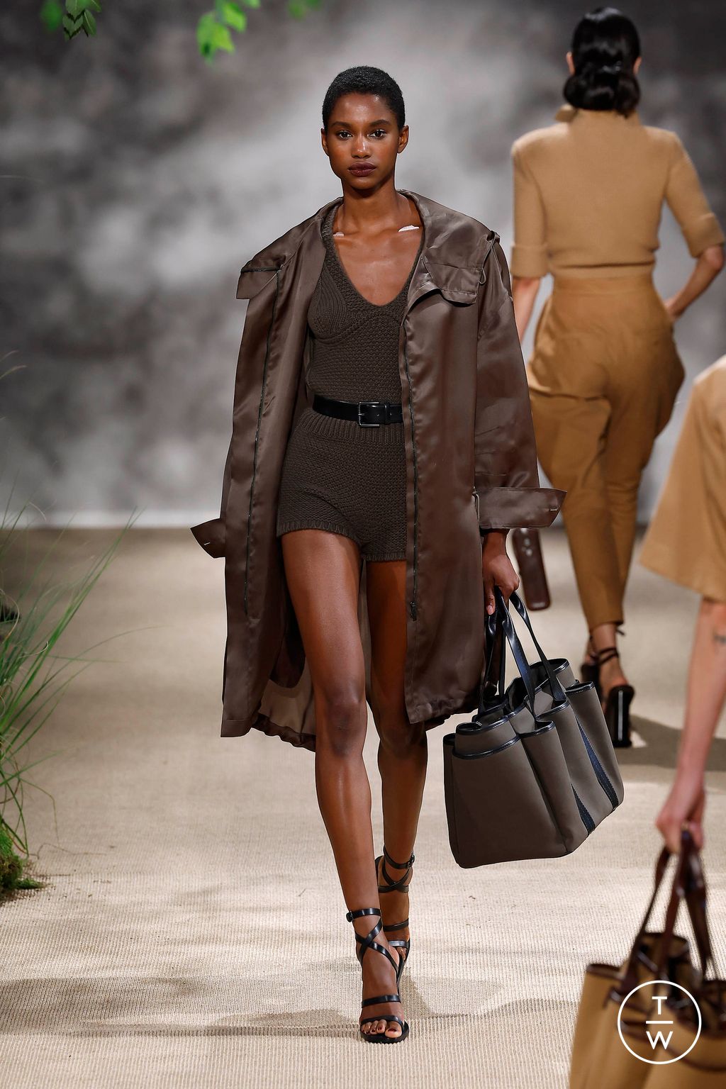 Fashion Week Milan Spring/Summer 2024 look 36 from the Max Mara collection 女装