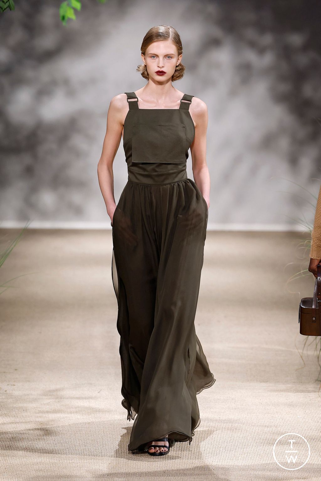 Fashion Week Milan Spring/Summer 2024 look 39 from the Max Mara collection womenswear