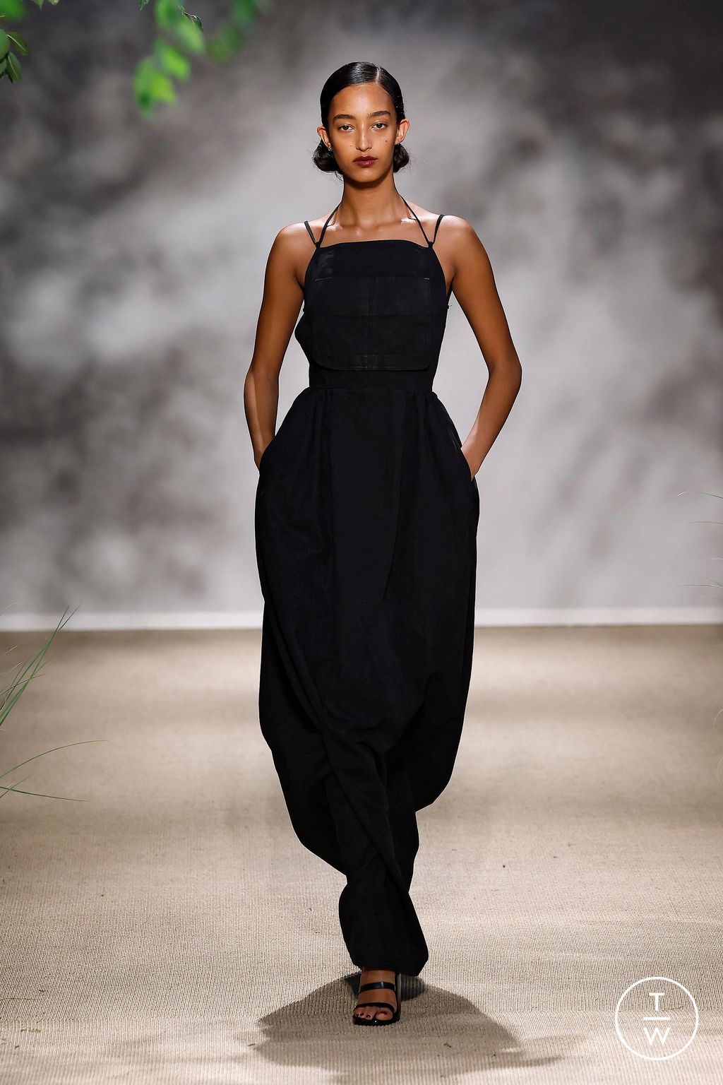 Fashion Week Milan Spring/Summer 2024 look 45 from the Max Mara collection womenswear