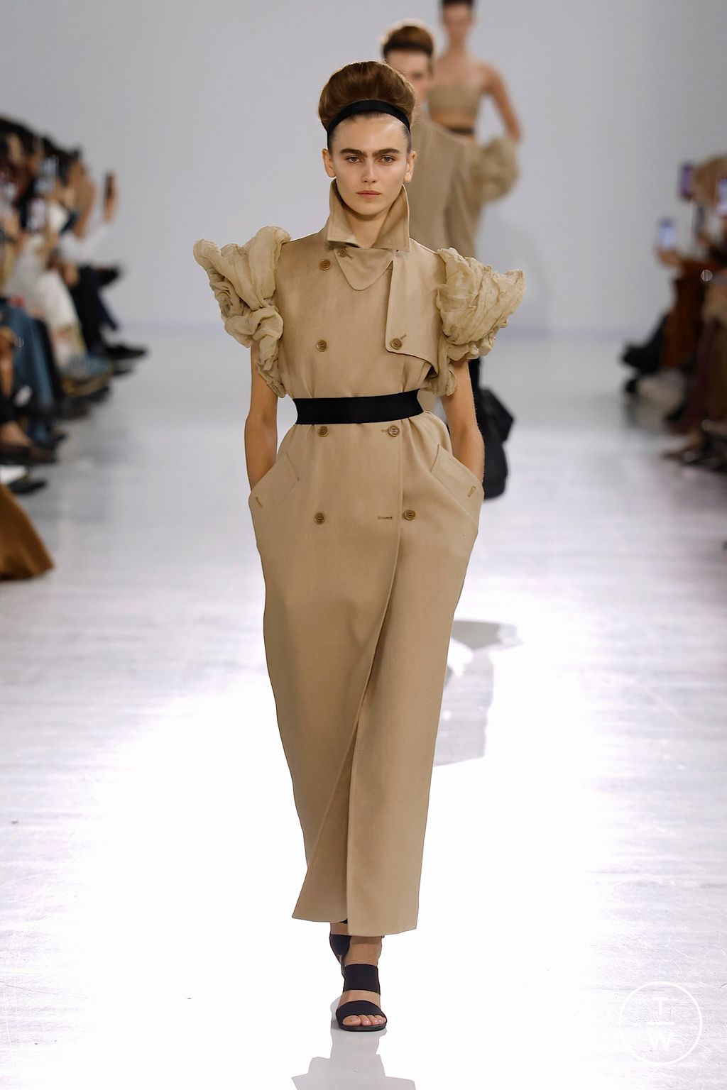 Fashion Week Milan Spring/Summer 2026 look 1 from the Max Mara collection womenswear