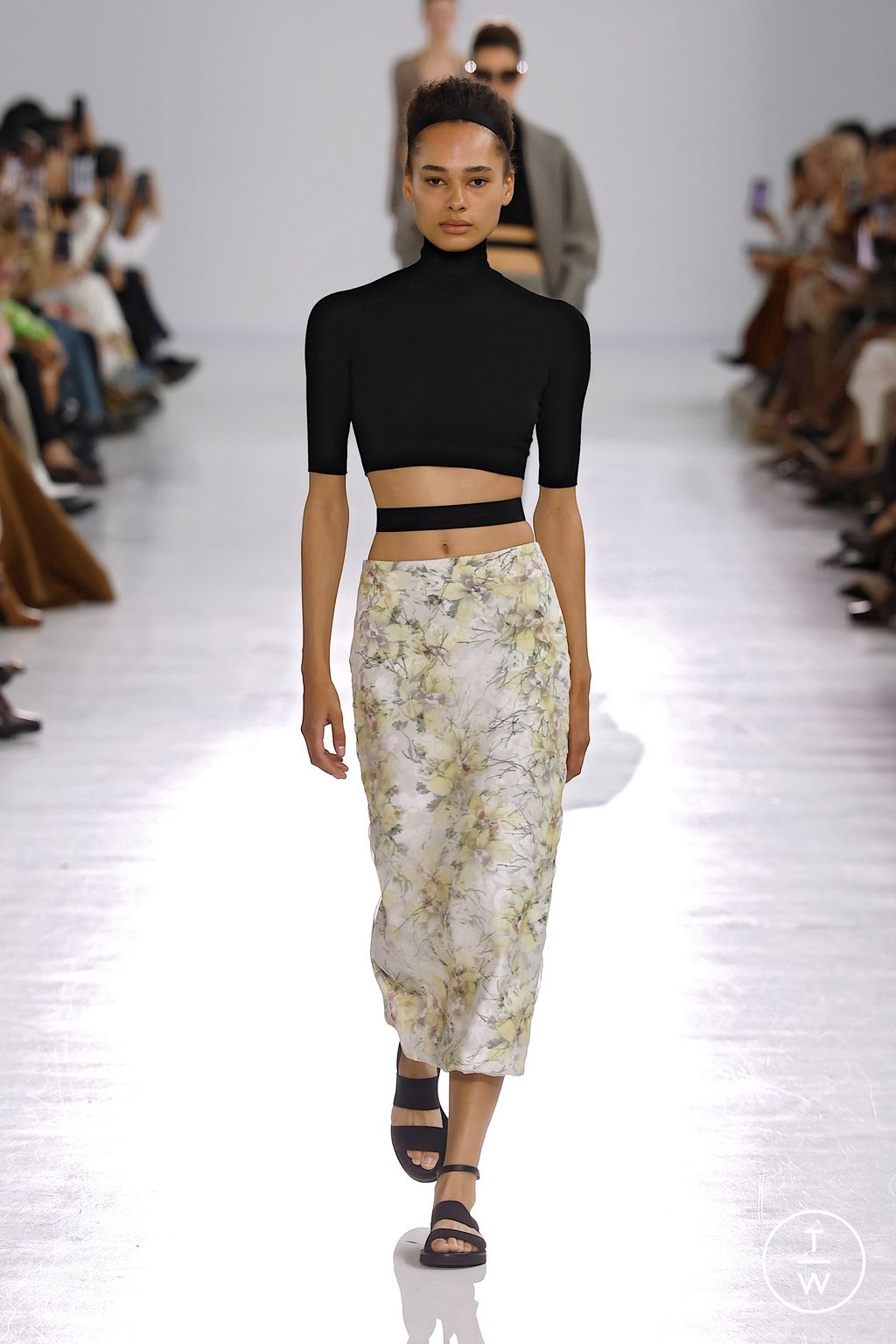 Fashion Week Milan Spring/Summer 2026 look 15 from the Max Mara collection womenswear