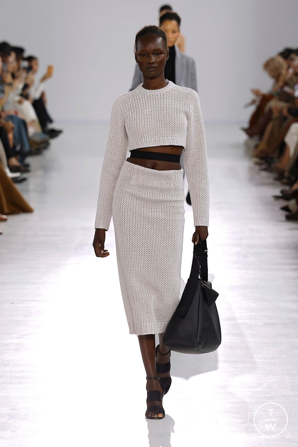 Fashion Week Milan Spring/Summer 2026 look 27 from the Max Mara collection womenswear