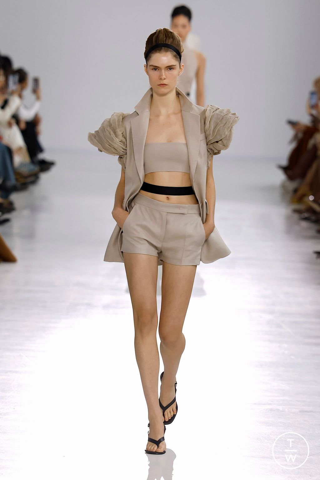 Fashion Week Milan Spring/Summer 2026 look 33 from the Max Mara collection womenswear