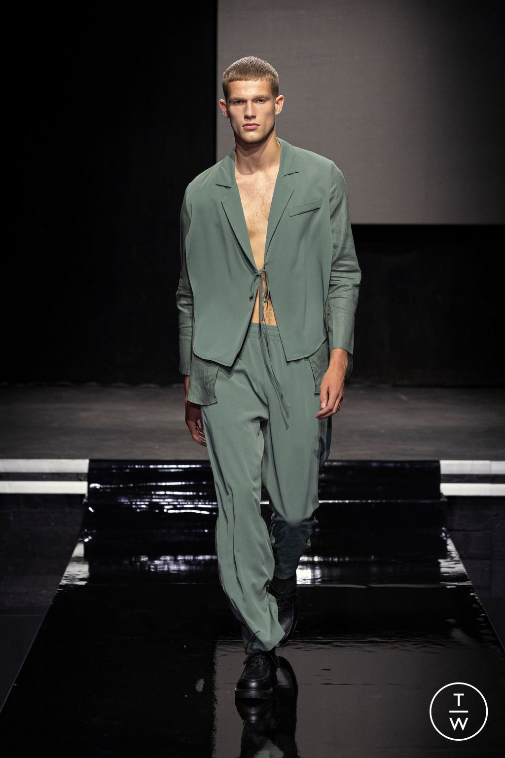 Fashion Week Paris Spring-Summer 2025 look 32 from the Saudi 100 collection menswear
