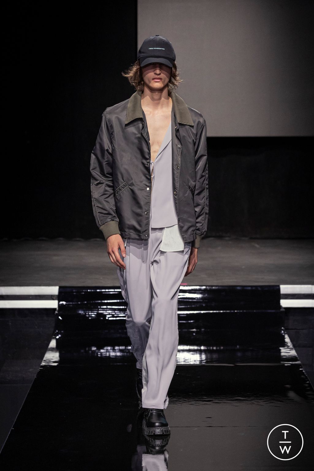 Fashion Week Paris Spring-Summer 2025 look 35 de la collection Saudi 100 menswear