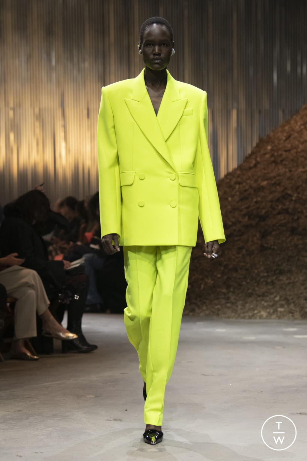 Fashion Week New York Fall/Winter 2022 look 38 de la collection Alexander McQueen womenswear