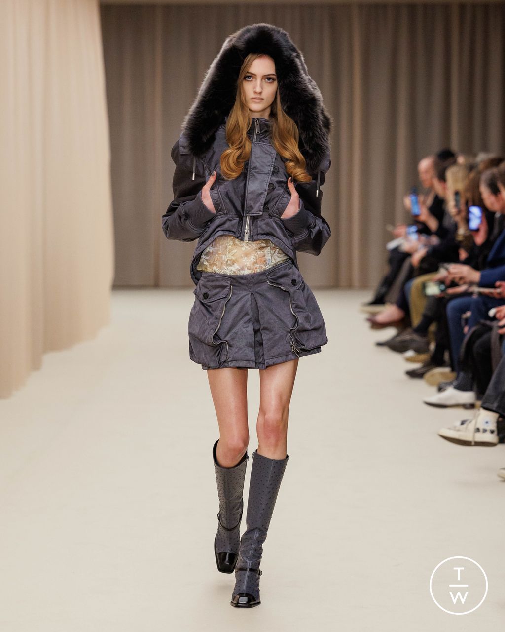 Fashion Week Paris Fall/Winter 2026 look 30 de la collection McQueen womenswear