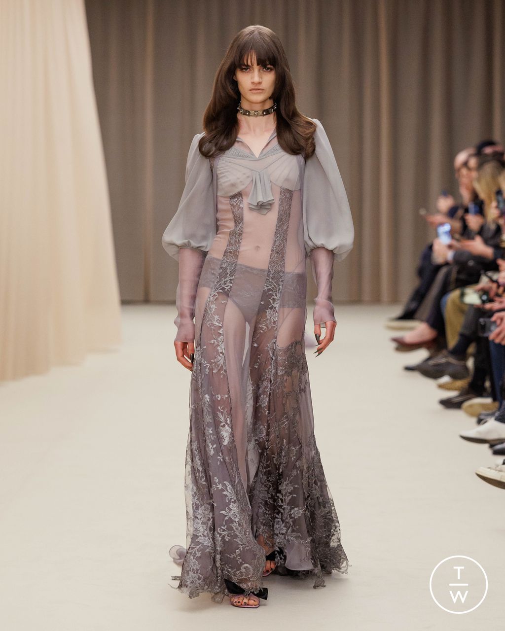 Fashion Week Paris Fall/Winter 2026 look 34 de la collection McQueen womenswear