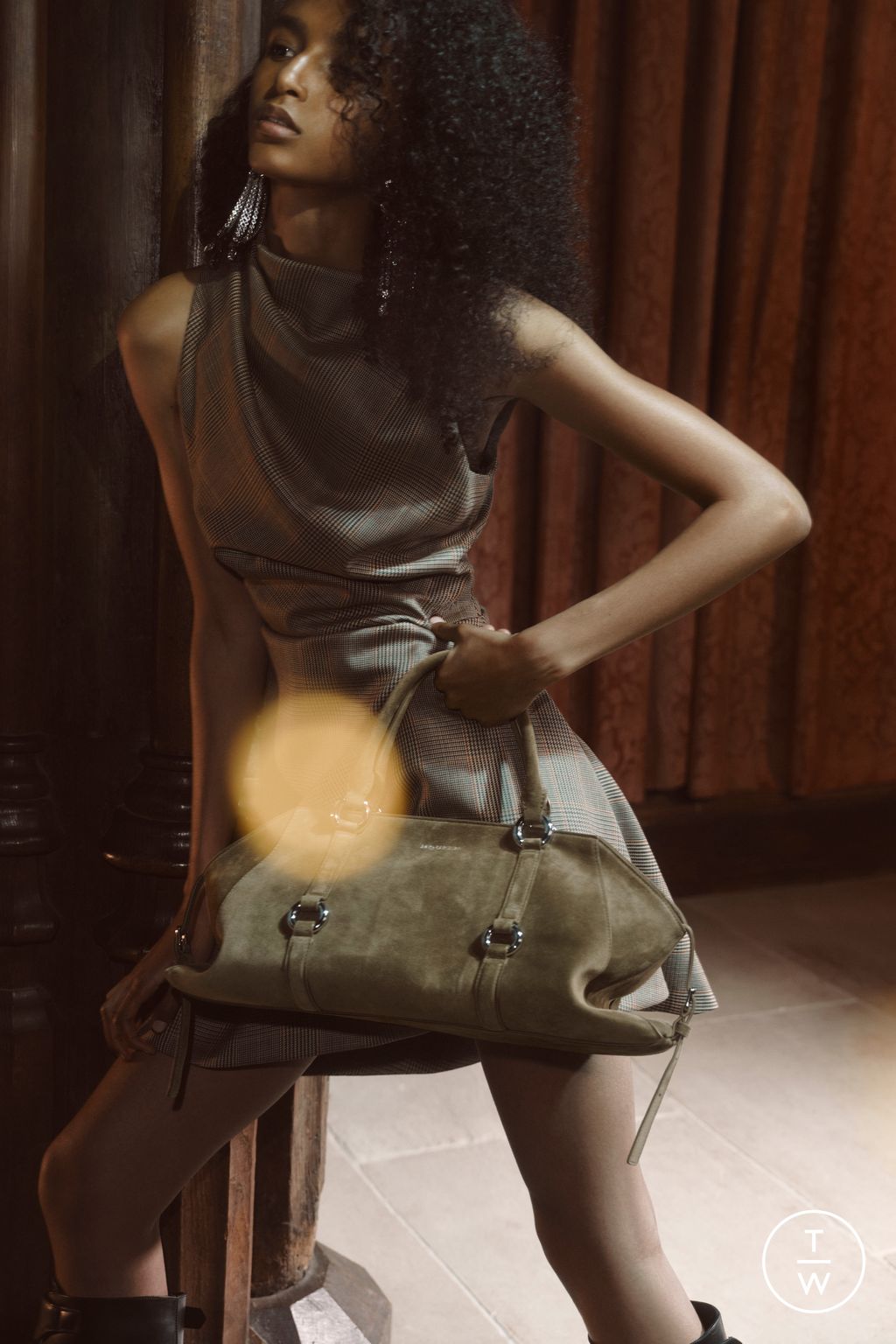 Fashion Week Paris Pre-Fall 2026 look 9 from the McQueen collection womenswear