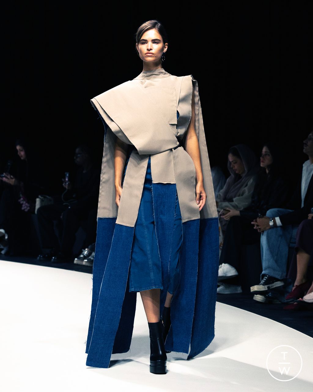 Fashion Week Paris Spring-Summer 2025 look 4 de la collection MD29 - Saudi 100 womenswear