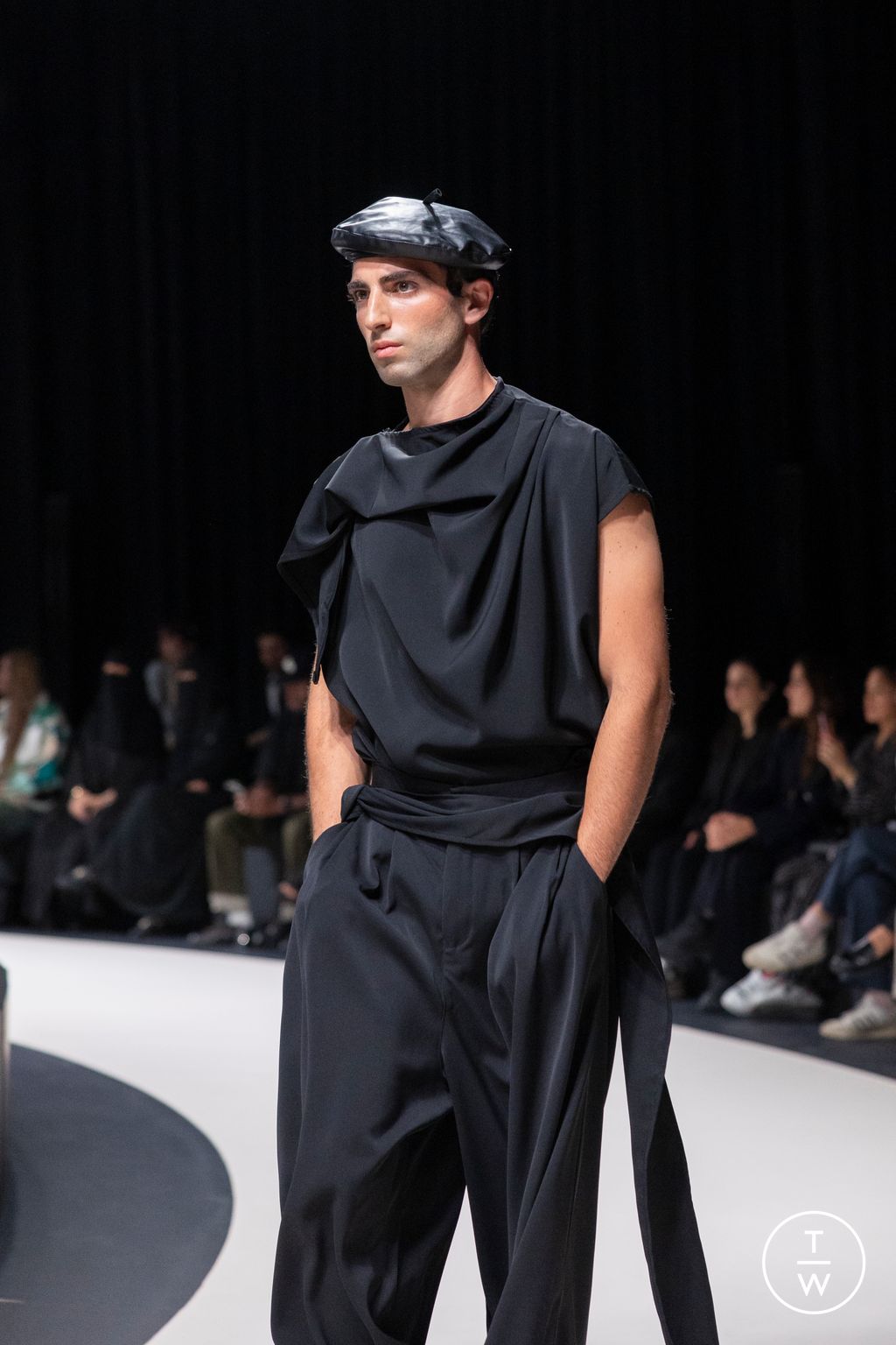 Fashion Week Paris Spring-Summer 2025 look 9 de la collection MD29 - Saudi 100 womenswear