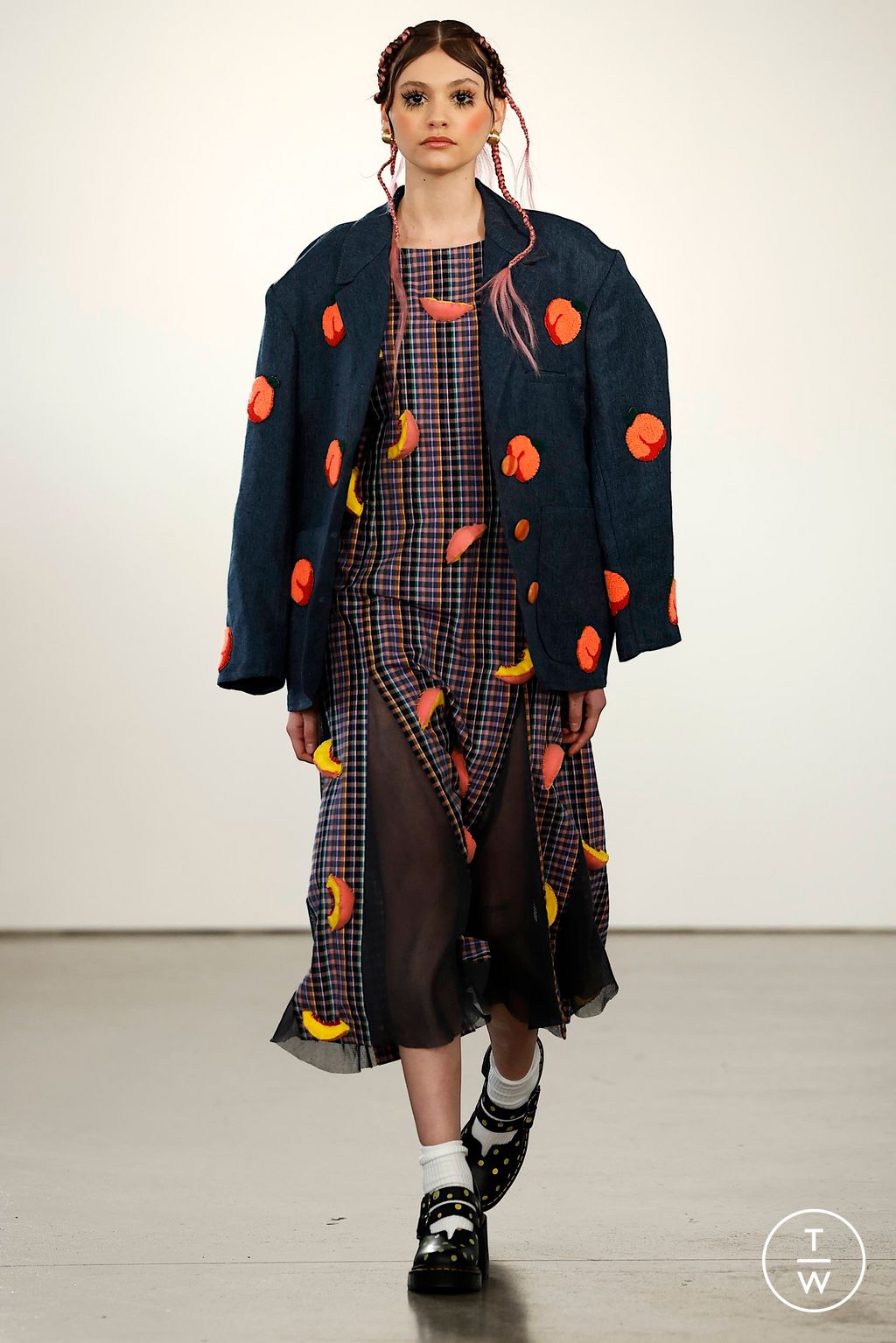 Fashion Week New York Fall/Winter 2023 look 1 from the Melke collection 女装