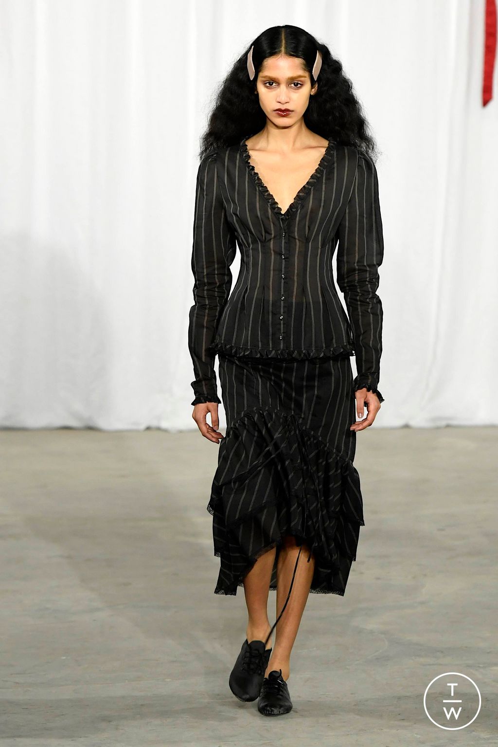 Fashion Week New York Fall/Winter 2024 look 19 from the Meruert Tolegen collection womenswear