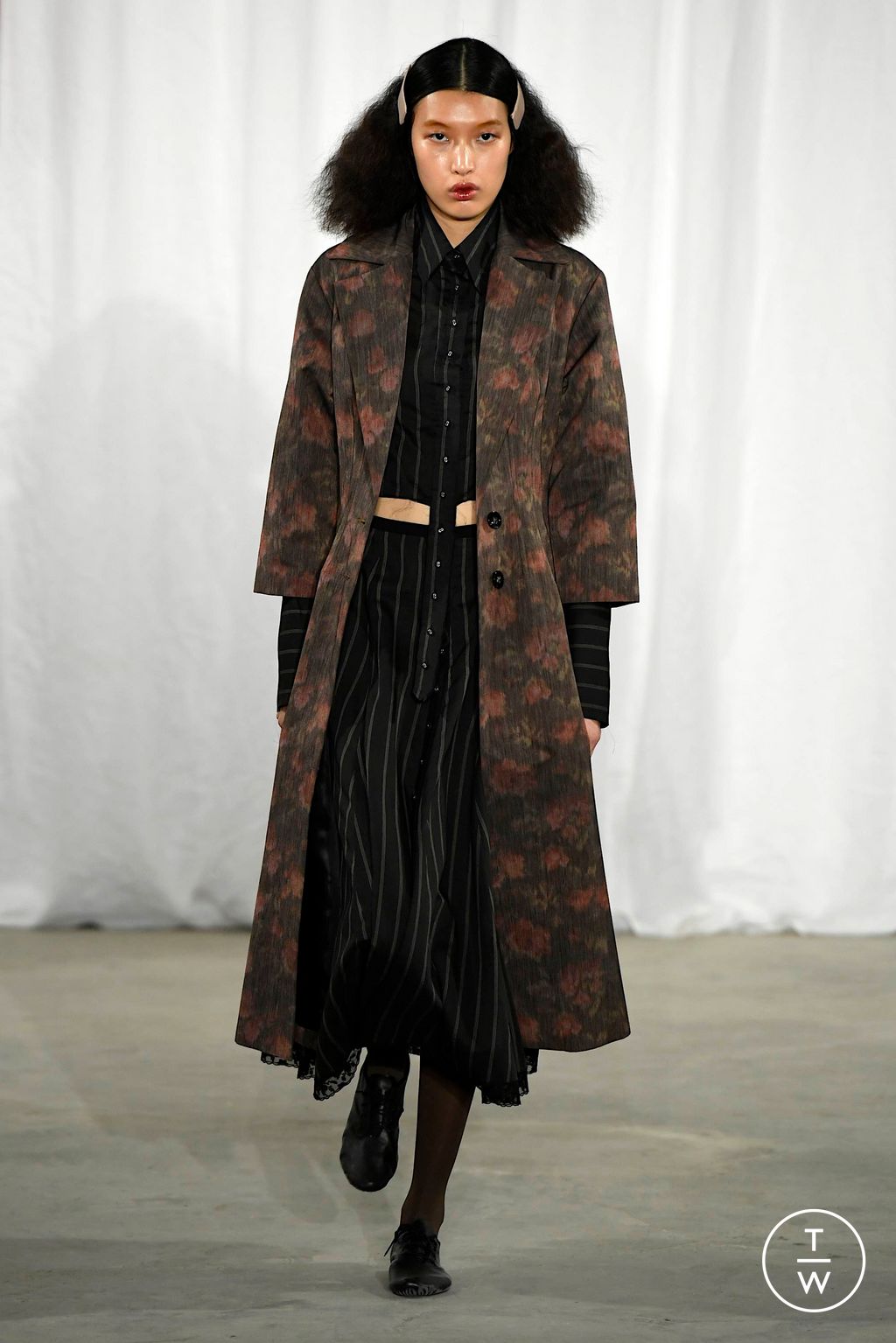 Fashion Week New York Fall/Winter 2024 look 22 from the Meruert Tolegen collection womenswear