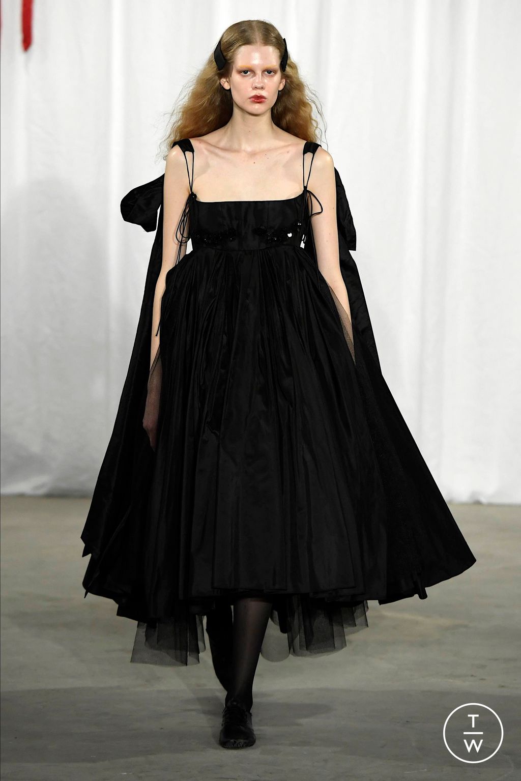Fashion Week New York Fall/Winter 2024 look 25 from the Meruert Tolegen collection womenswear