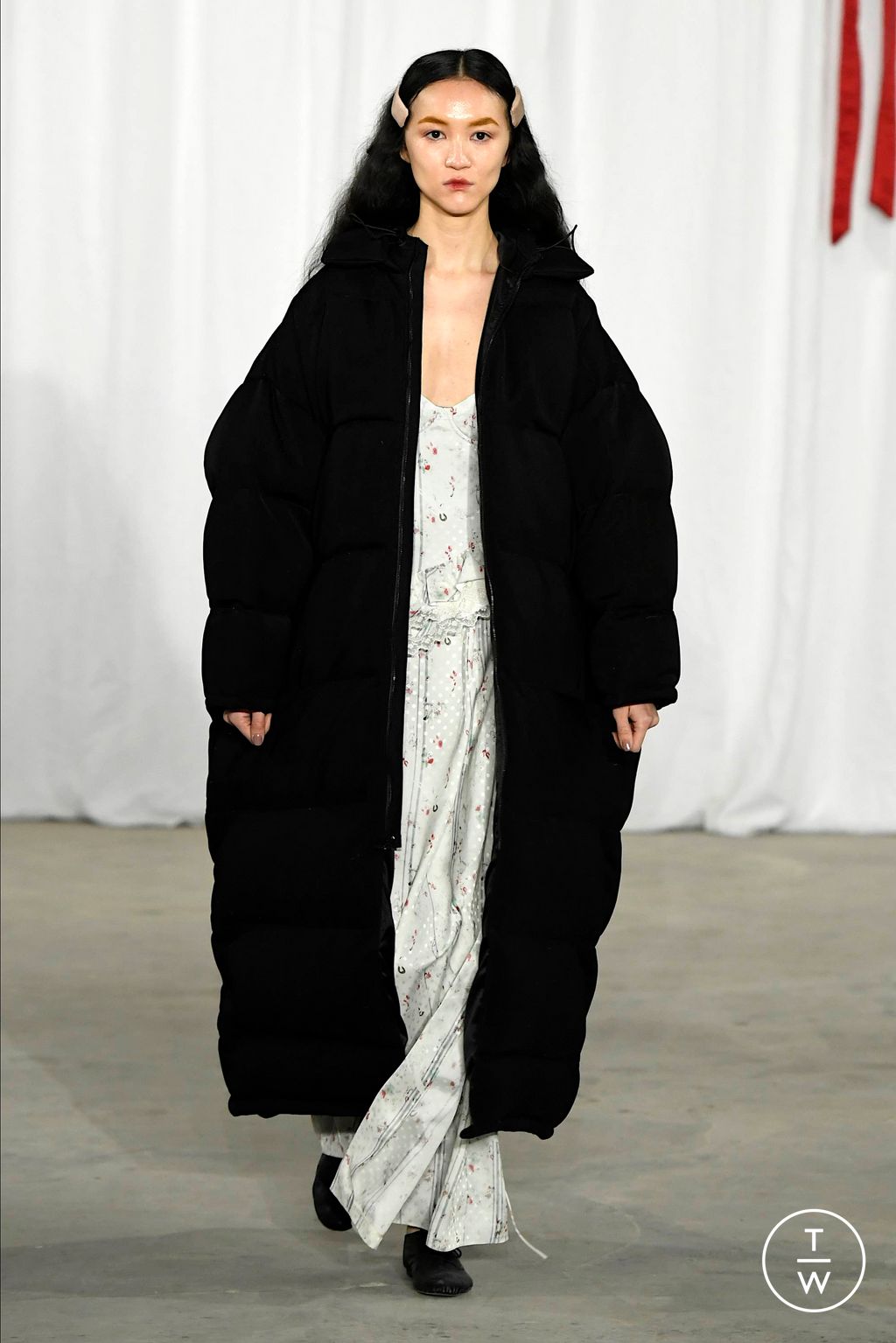 Fashion Week New York Fall/Winter 2024 look 34 from the Meruert Tolegen collection womenswear