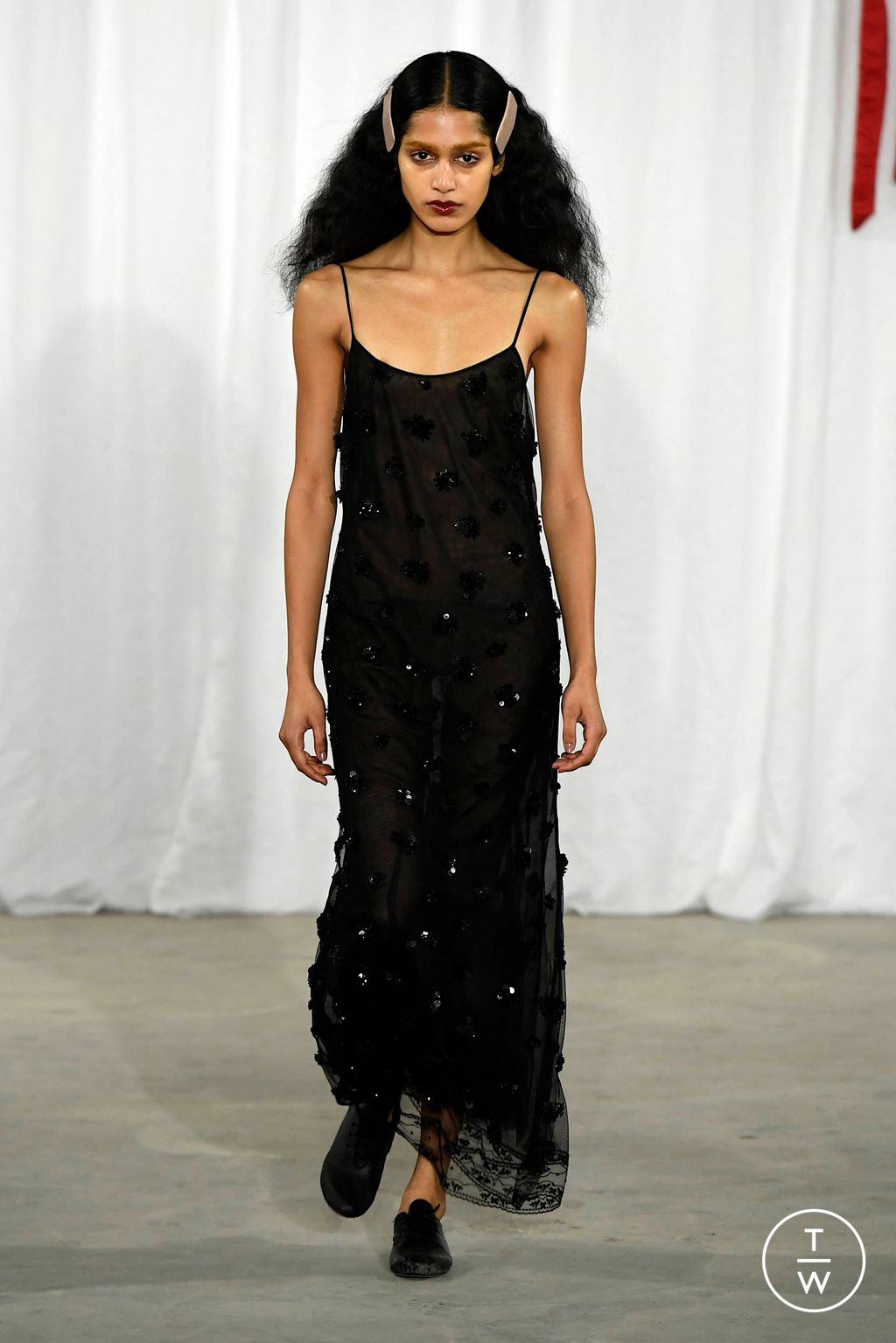 Fashion Week New York Fall/Winter 2024 look 37 from the Meruert Tolegen collection womenswear
