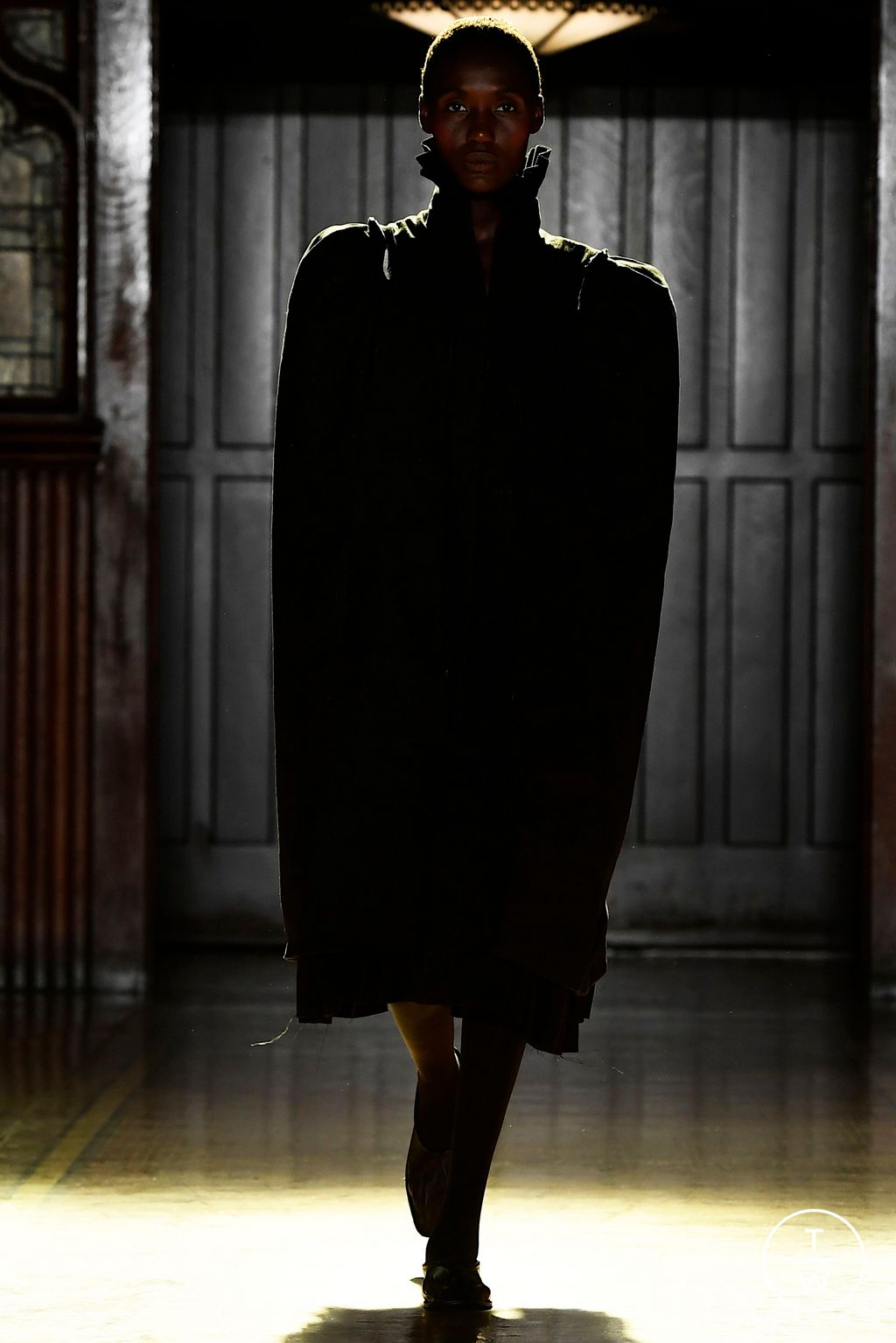 Fashion Week New York Spring/Summer 2025 look 24 de la collection Meruert Tolegen womenswear