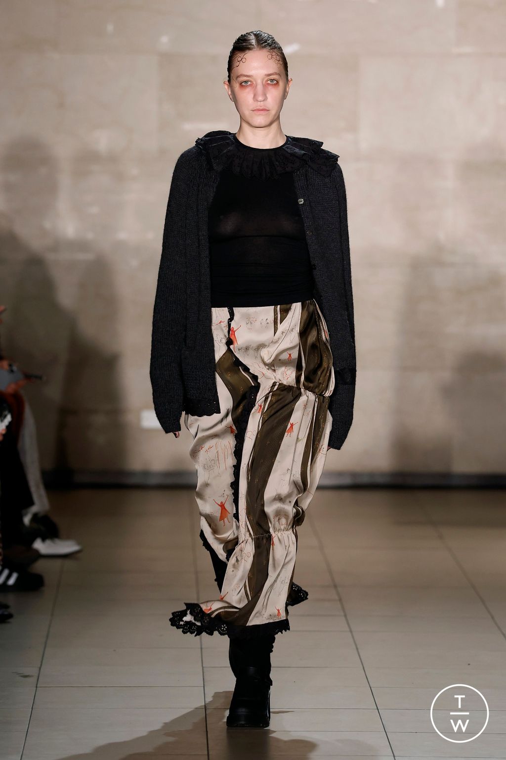 Fashion Week New York Fall/Winter 2025 look 13 from the Meruert Tolegen collection 女装