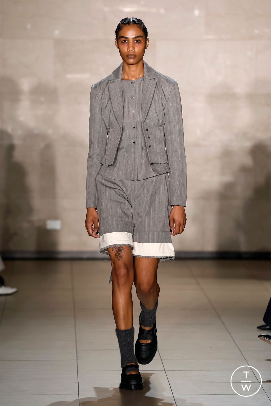 Fashion Week New York Fall/Winter 2025 look 23 from the Meruert Tolegen collection 女装