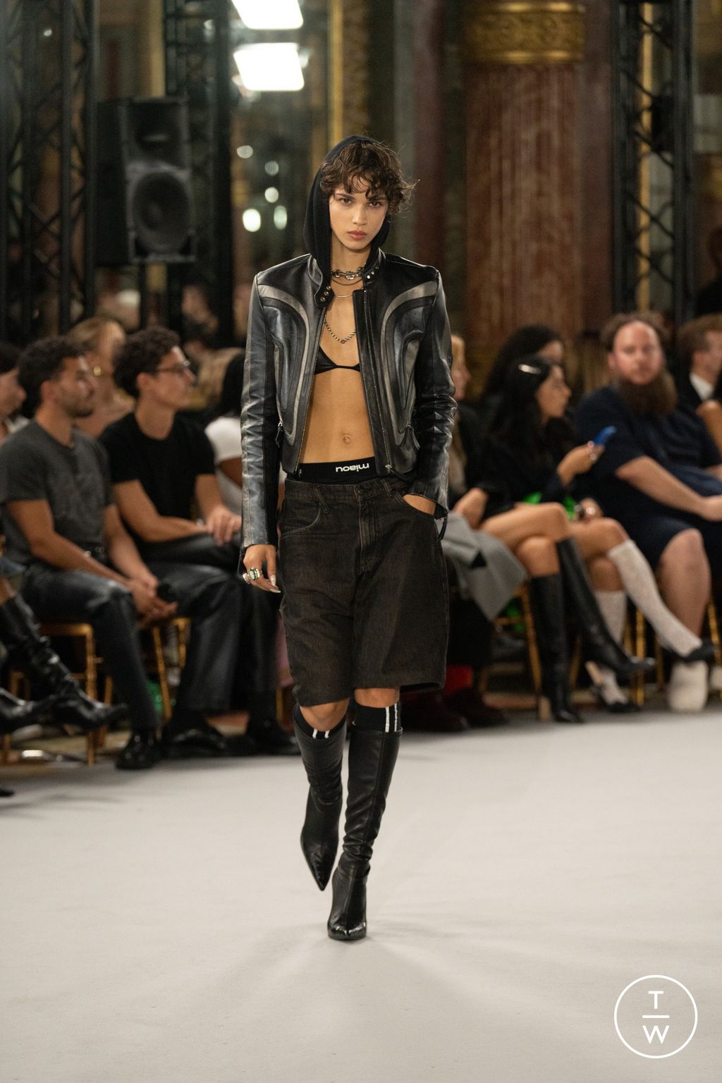 Fashion Week Paris Spring/Summer 2024 look 15 from the Miaou collection 女装
