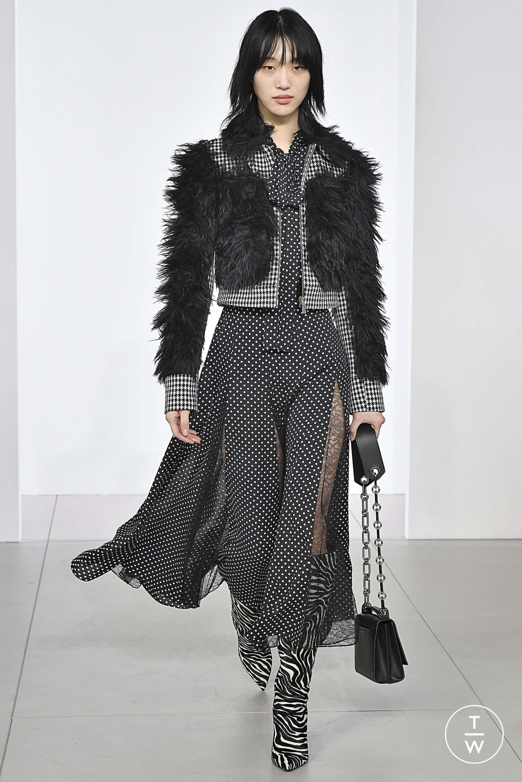 Fashion Week New York Fall/Winter 2018 look 52 de la collection Michael Kors Collection womenswear