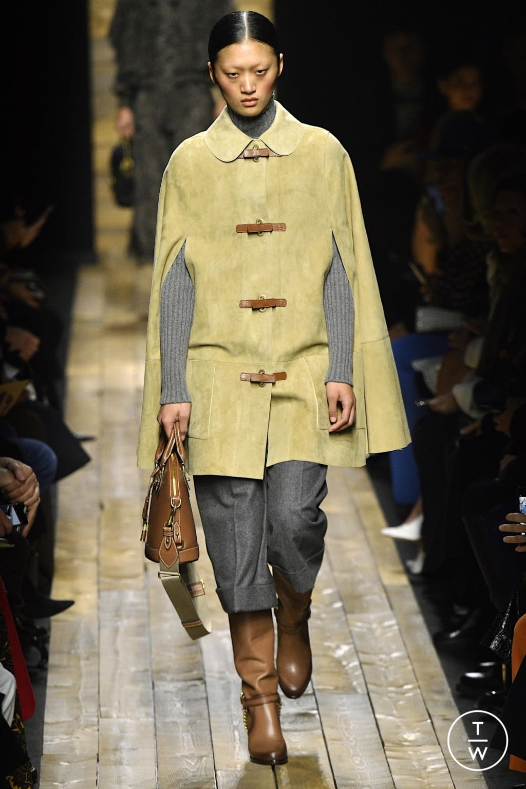 Fashion Week New York Fall/Winter 2020 look 13 from the Michael Kors Collection collection 女装