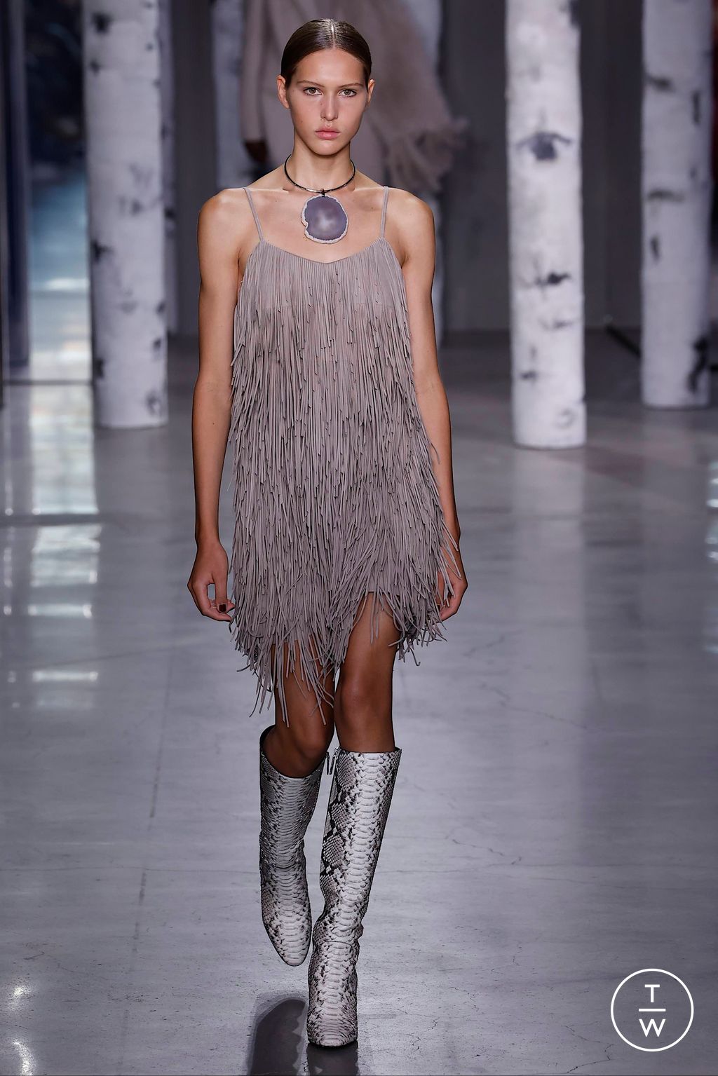 Fashion Week New York Fall/Winter 2023 look 14 de la collection Michael Kors Collection womenswear