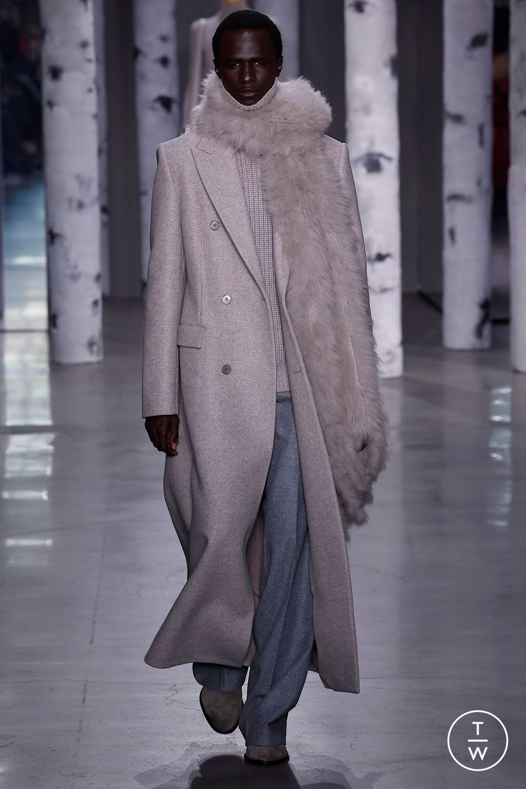Fashion Week New York Fall/Winter 2023 look 15 de la collection Michael Kors Collection womenswear