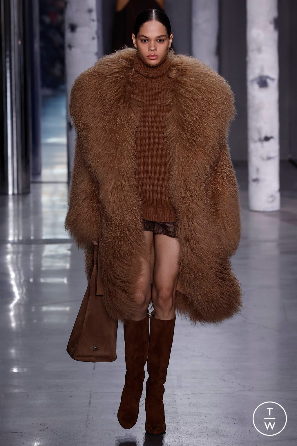 Fashion Week New York Fall/Winter 2023 look 23 de la collection Michael Kors Collection womenswear