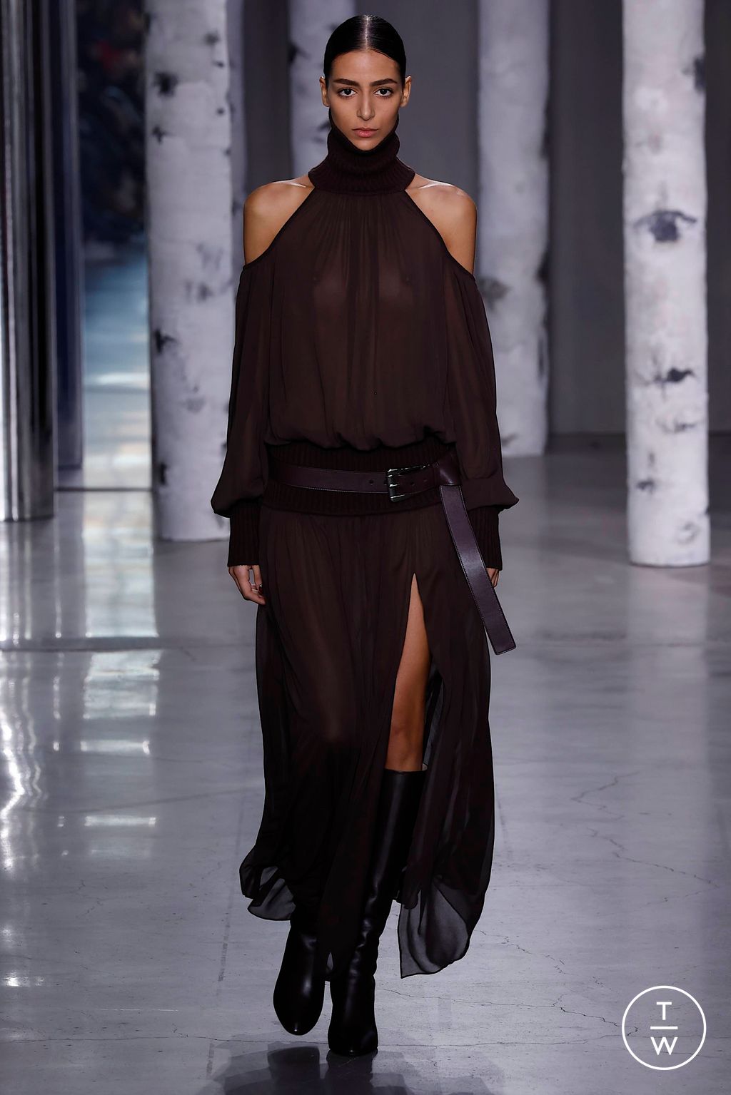 Fashion Week New York Fall/Winter 2023 look 24 de la collection Michael Kors Collection womenswear