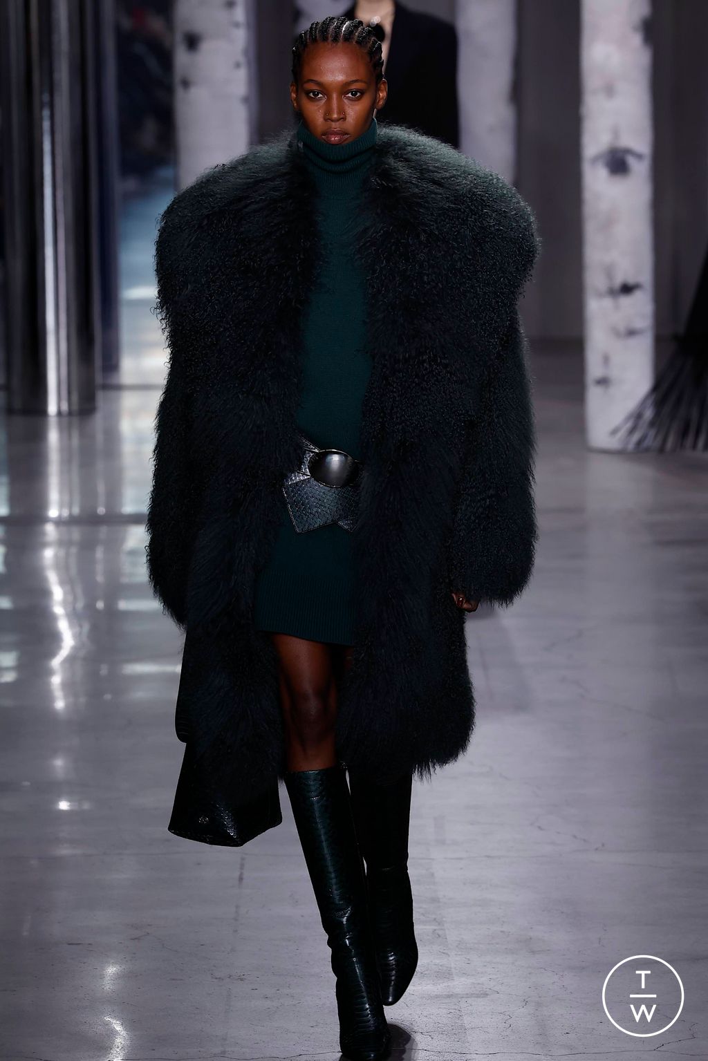 Fashion Week New York Fall/Winter 2023 look 40 de la collection Michael Kors Collection womenswear