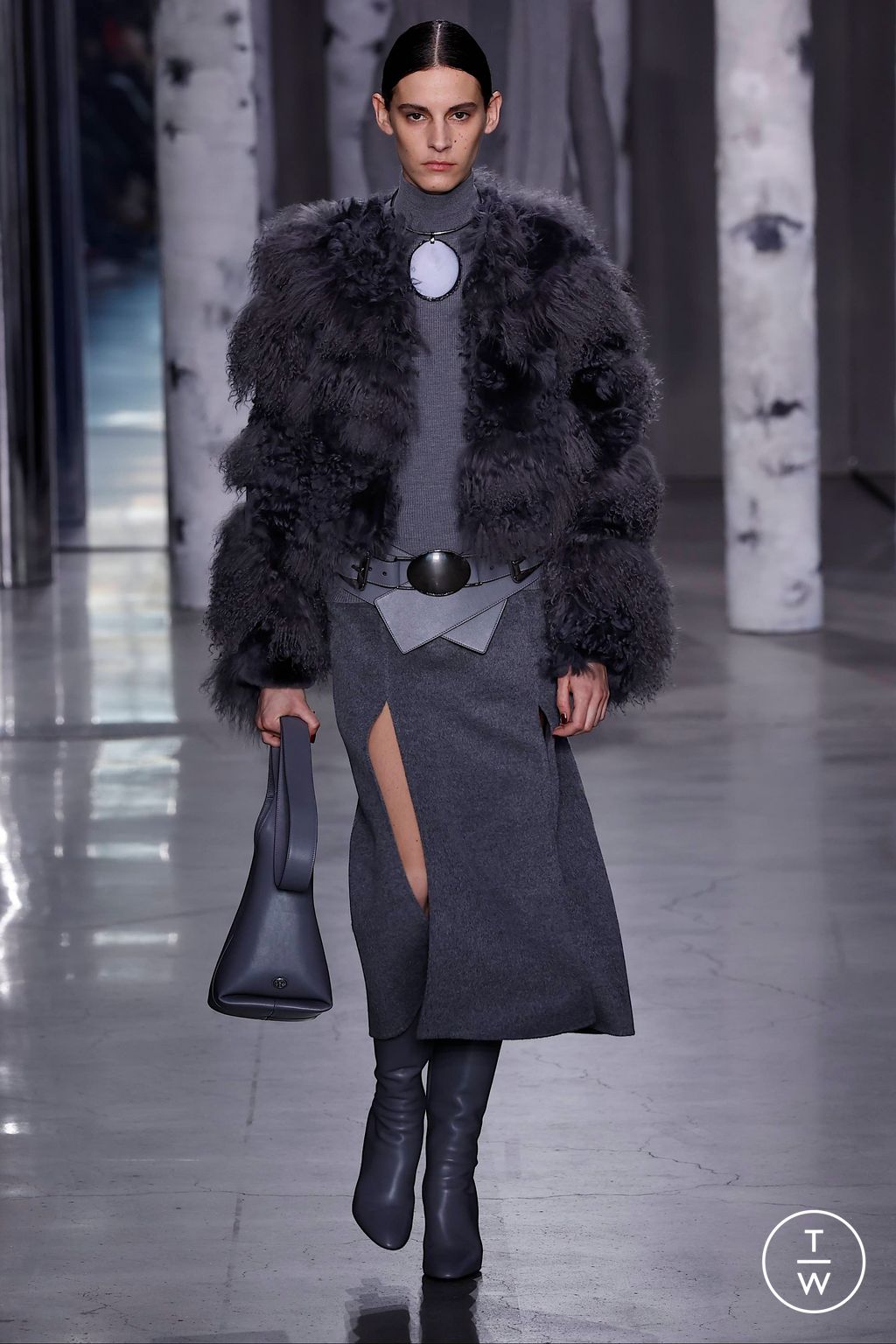 Fashion Week New York Fall/Winter 2023 look 46 from the Michael Kors Collection collection womenswear