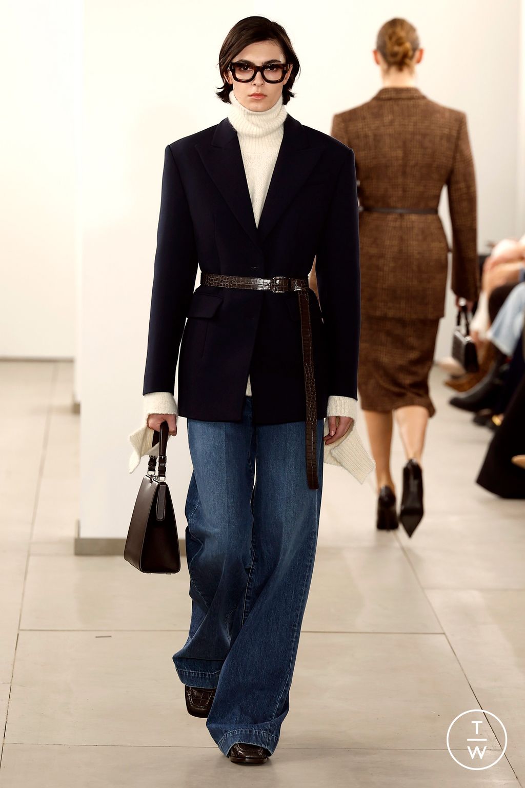 Fashion Week New York Fall/Winter 2024 look 42 de la collection Michael Kors Collection womenswear